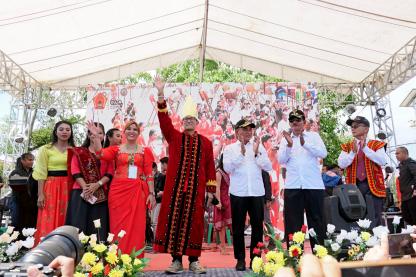 Bersama Menparekraf di Festival Pesona Aekhula Nias Barat 2022, Gubernur Edy Rahmayadi Banggakan Event Nasional di Kepulauan Nias